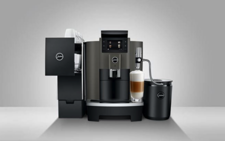 Jura W8 mit Zubehör